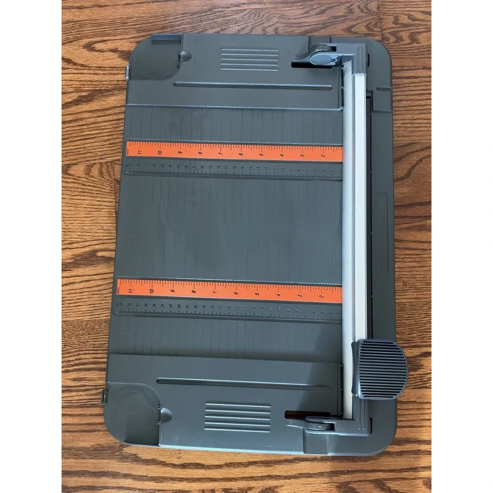 Fiskars 12